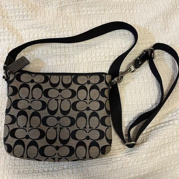 Coach crossbody. Vintage - Picture 2 of 5